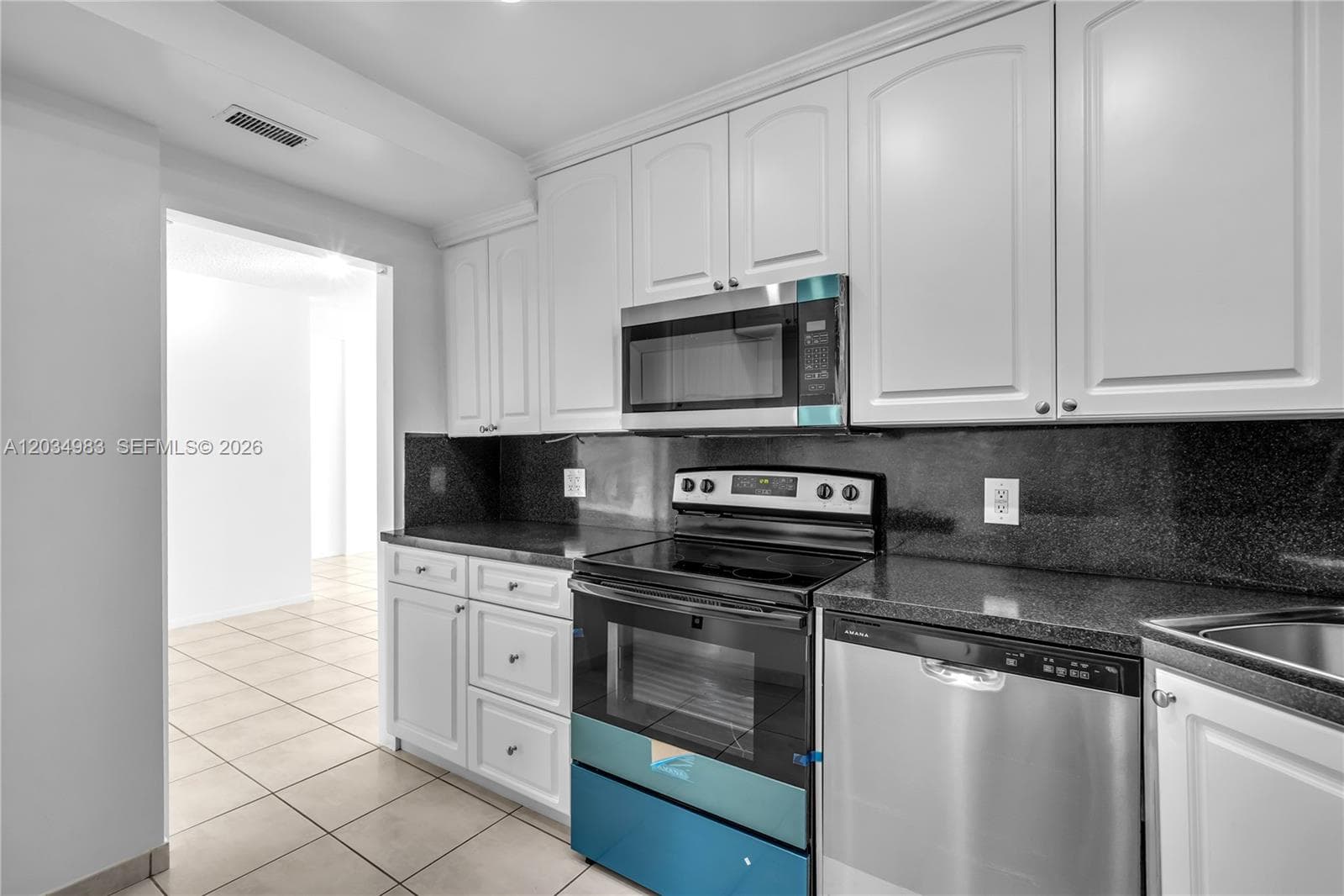 London Towers Condominium · #504N in Bay Harbor Islands - Photo 10