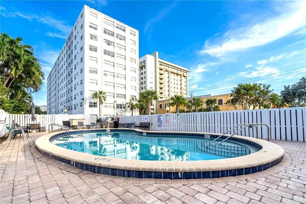 HORIZON POOL6