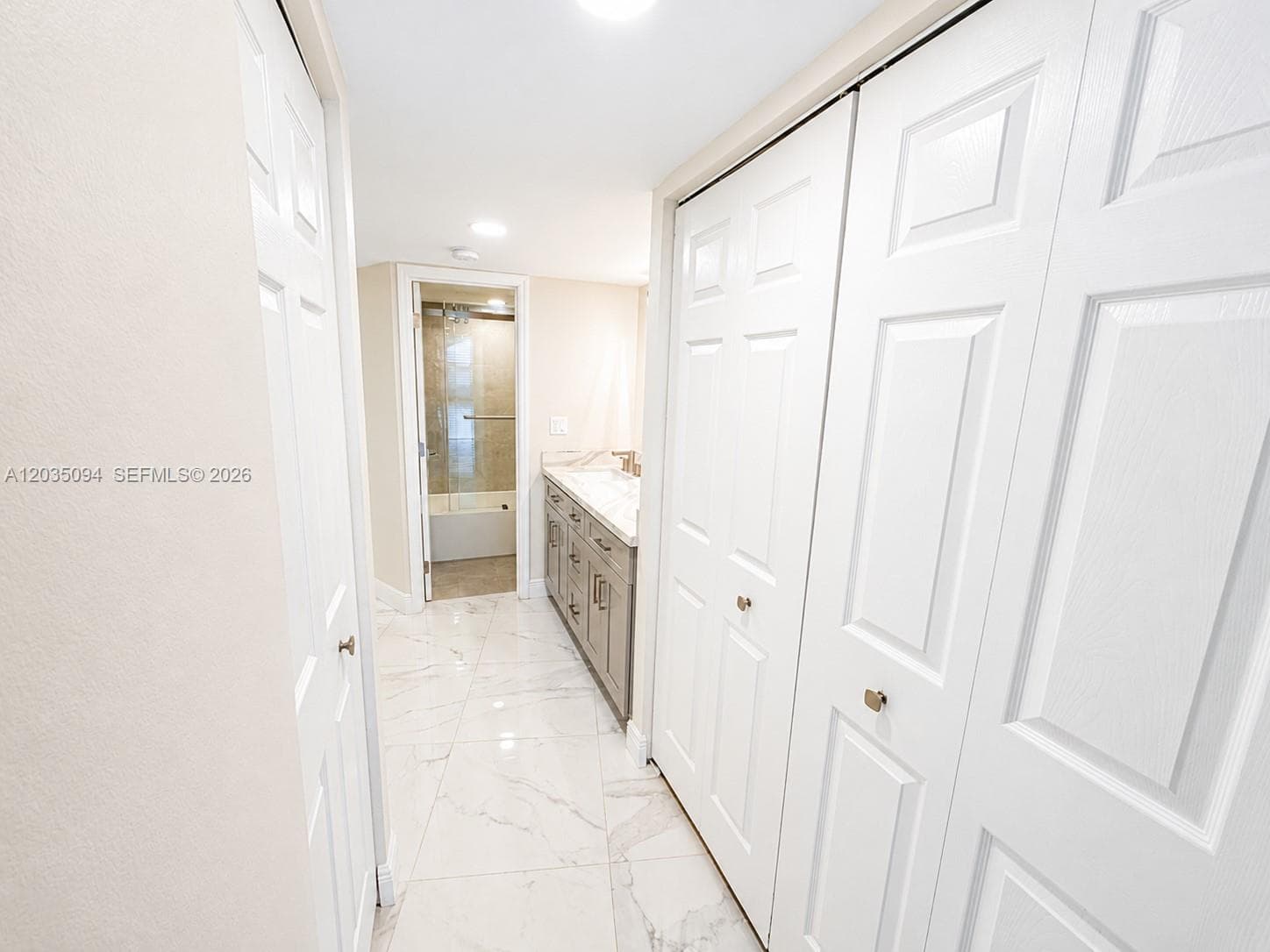 BRAVURA I CONDO · #305 in Aventura - Photo 16