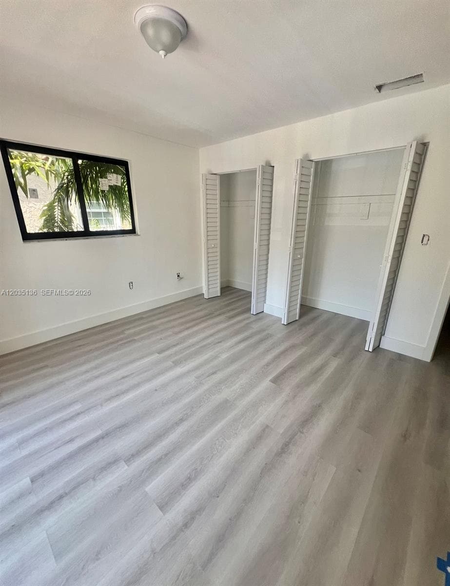 325 MENORES AVE photo 13