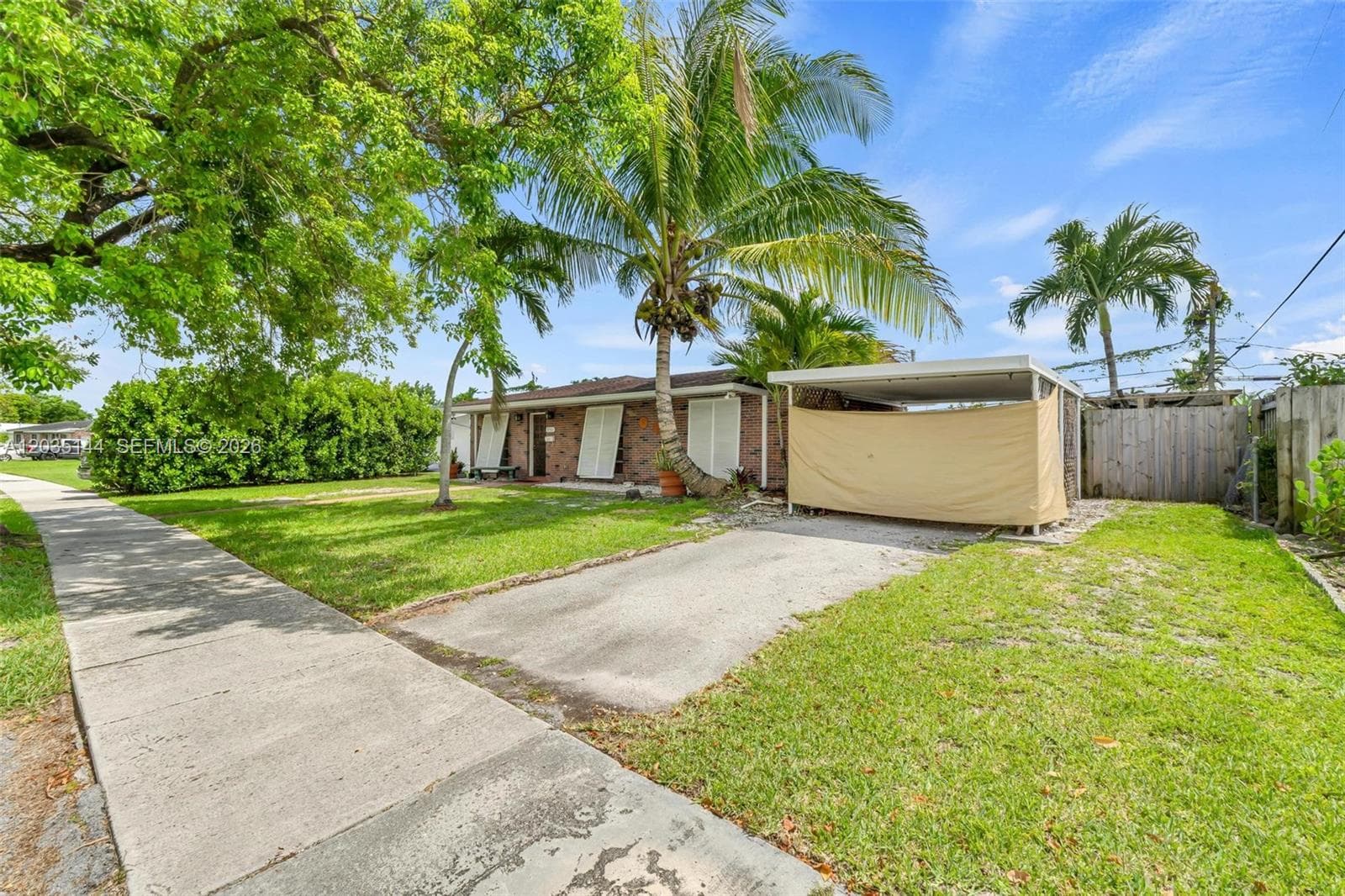 9982 SW 196th St photo 4