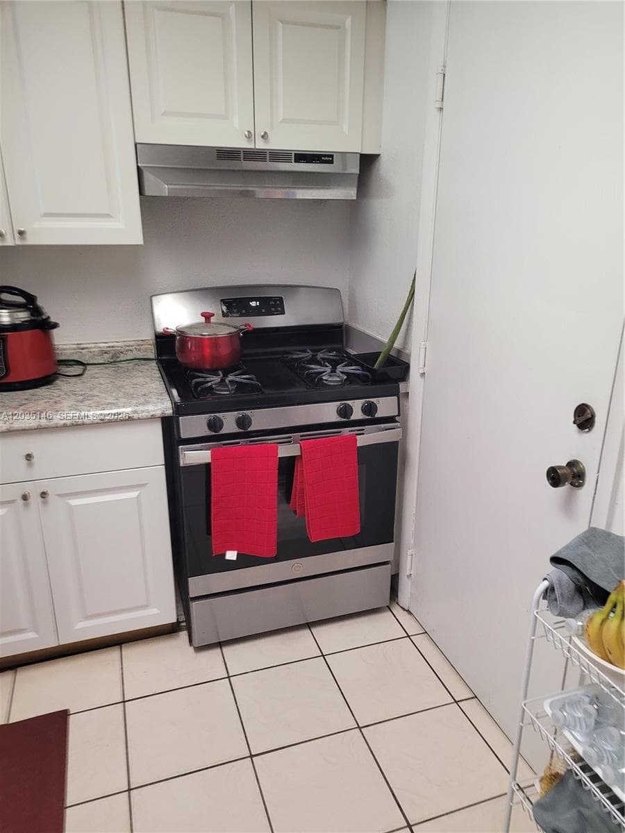 VENETIAN GARDENS AT COUNT · #E105 in Hialeah - Photo 6