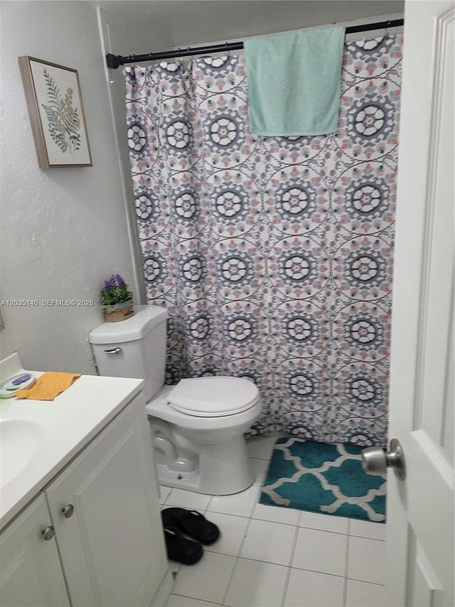 VENETIAN GARDENS AT COUNT · #E105 in Hialeah - Photo 4