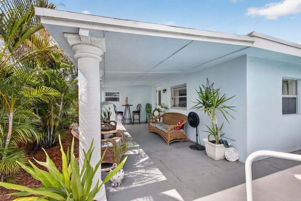 Fire Pit, Pool & Shed
