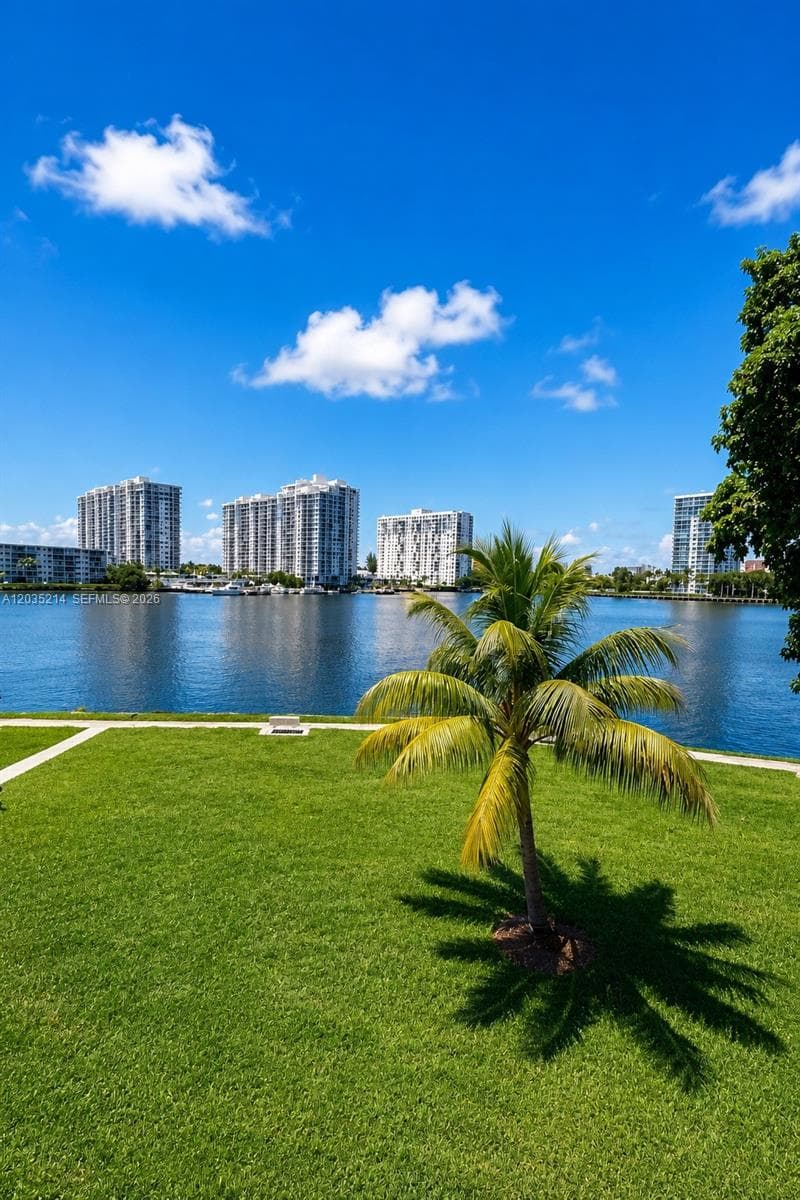 Point East One Condominiu · #C301 in Aventura - Photo 14
