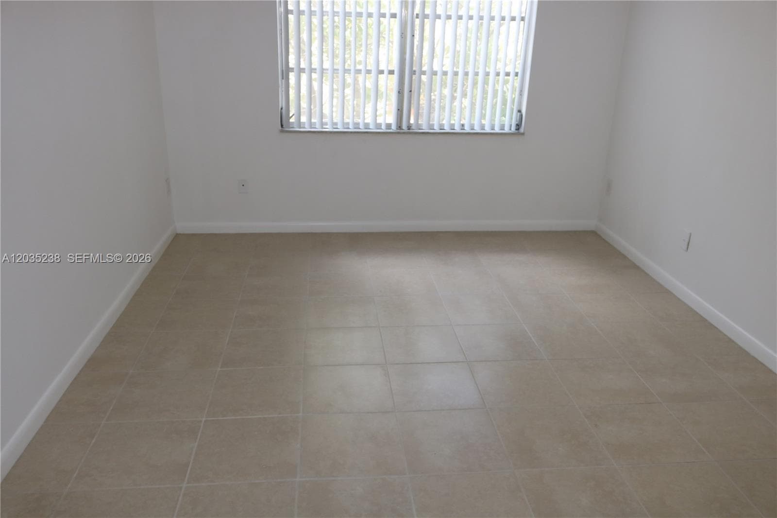 VILLAGE OF KINGS CREEK CO · #H-205 in Miami - Photo 2