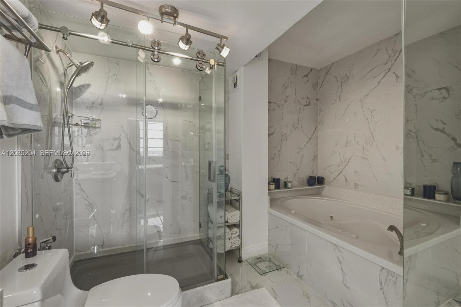 BUCKLEY TOWERS · #1515W in Miami - Photo 20