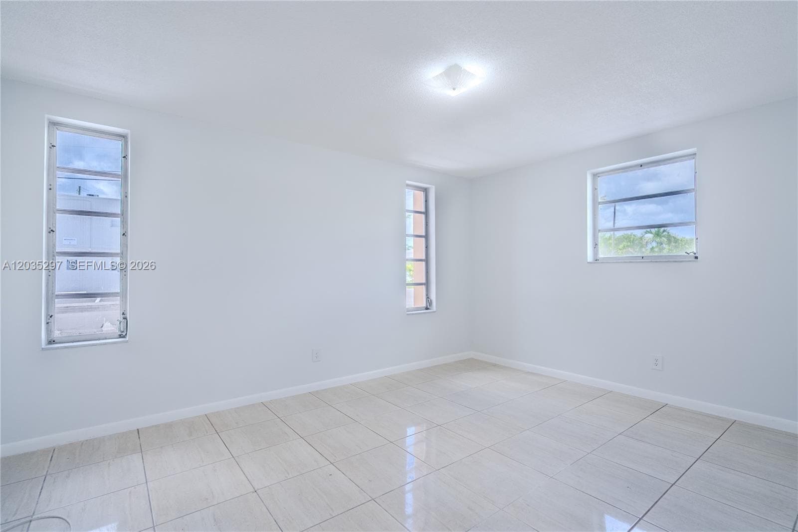 STRAND PLAZA CONDO · #101 in Hallandale Beach - Photo 17