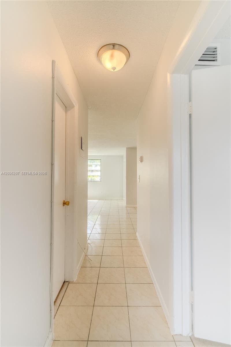 STRAND PLAZA CONDO · #101 in Hallandale Beach - Photo 28