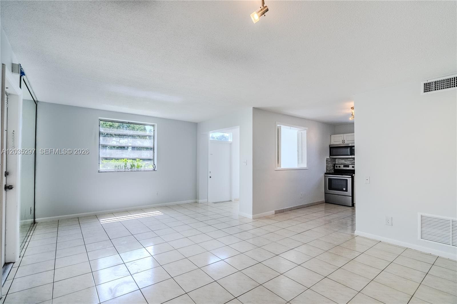 STRAND PLAZA CONDO · #101 in Hallandale Beach - Photo 5