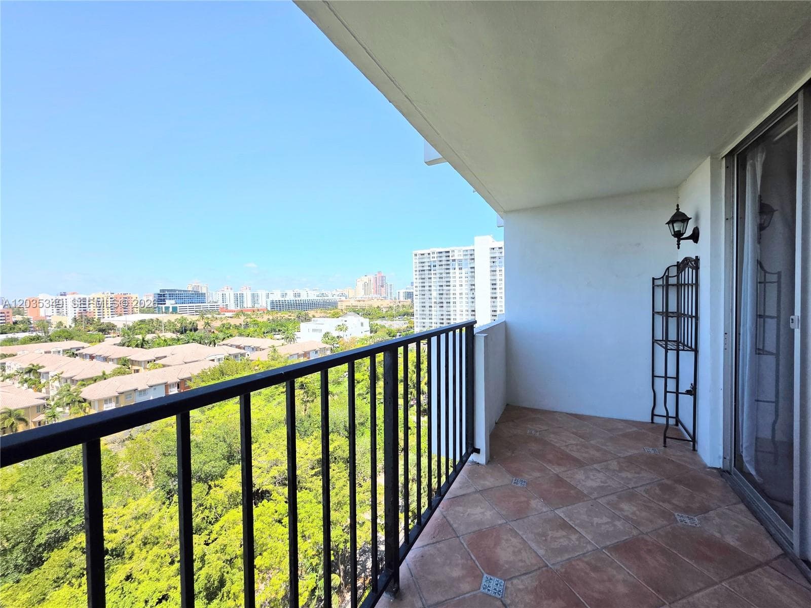 COMMODORE PLAZA CENTURY · #1111 in Aventura - Photo 8