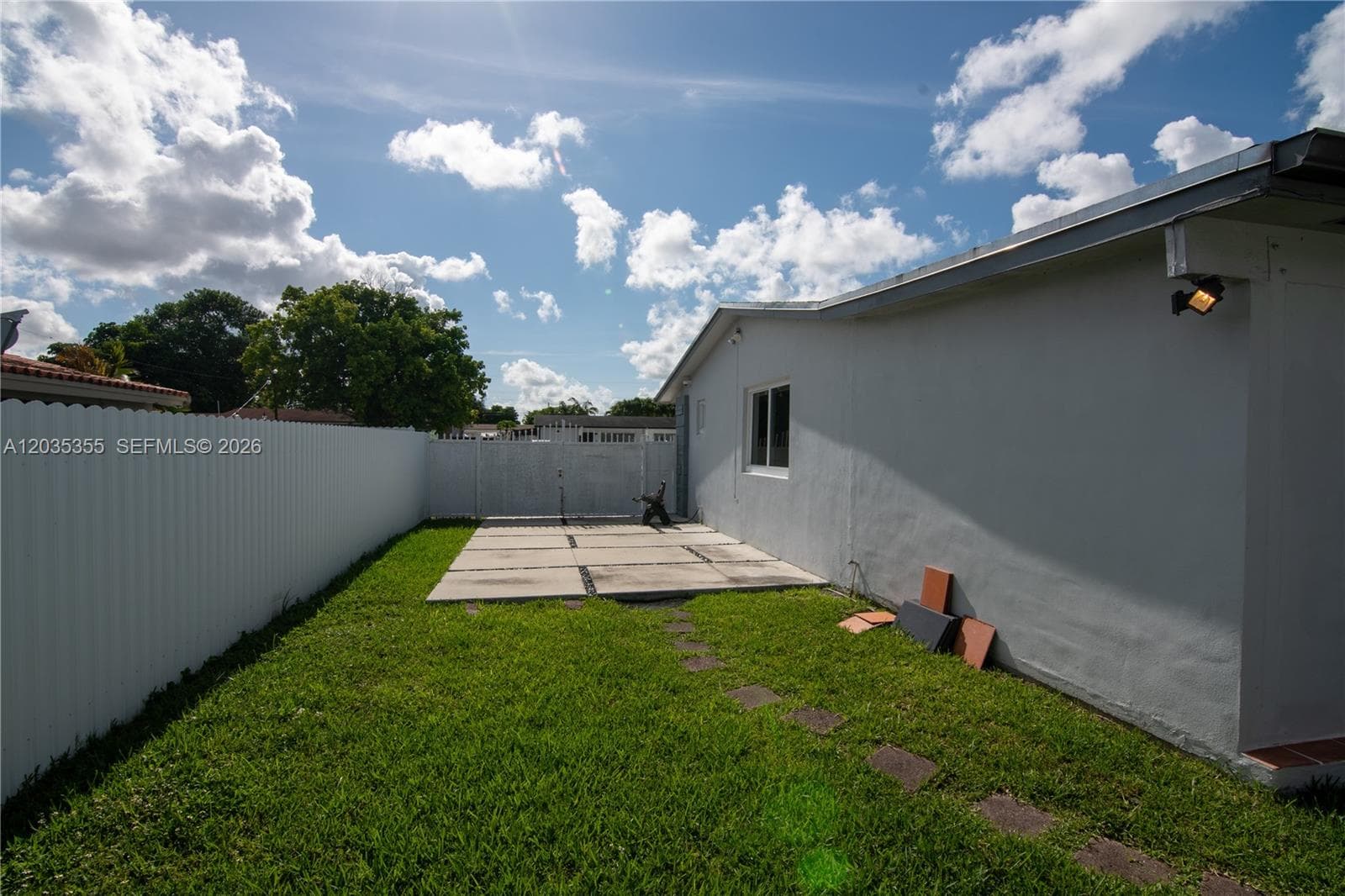 3030 SW 96th Ave photo 16