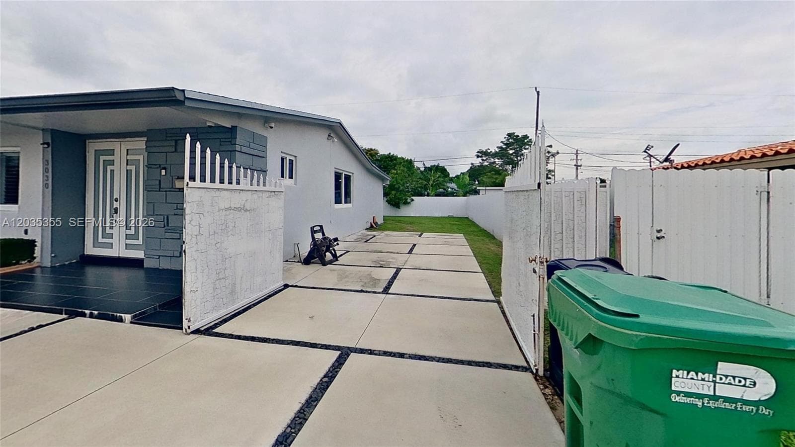3030 SW 96th Ave photo 11
