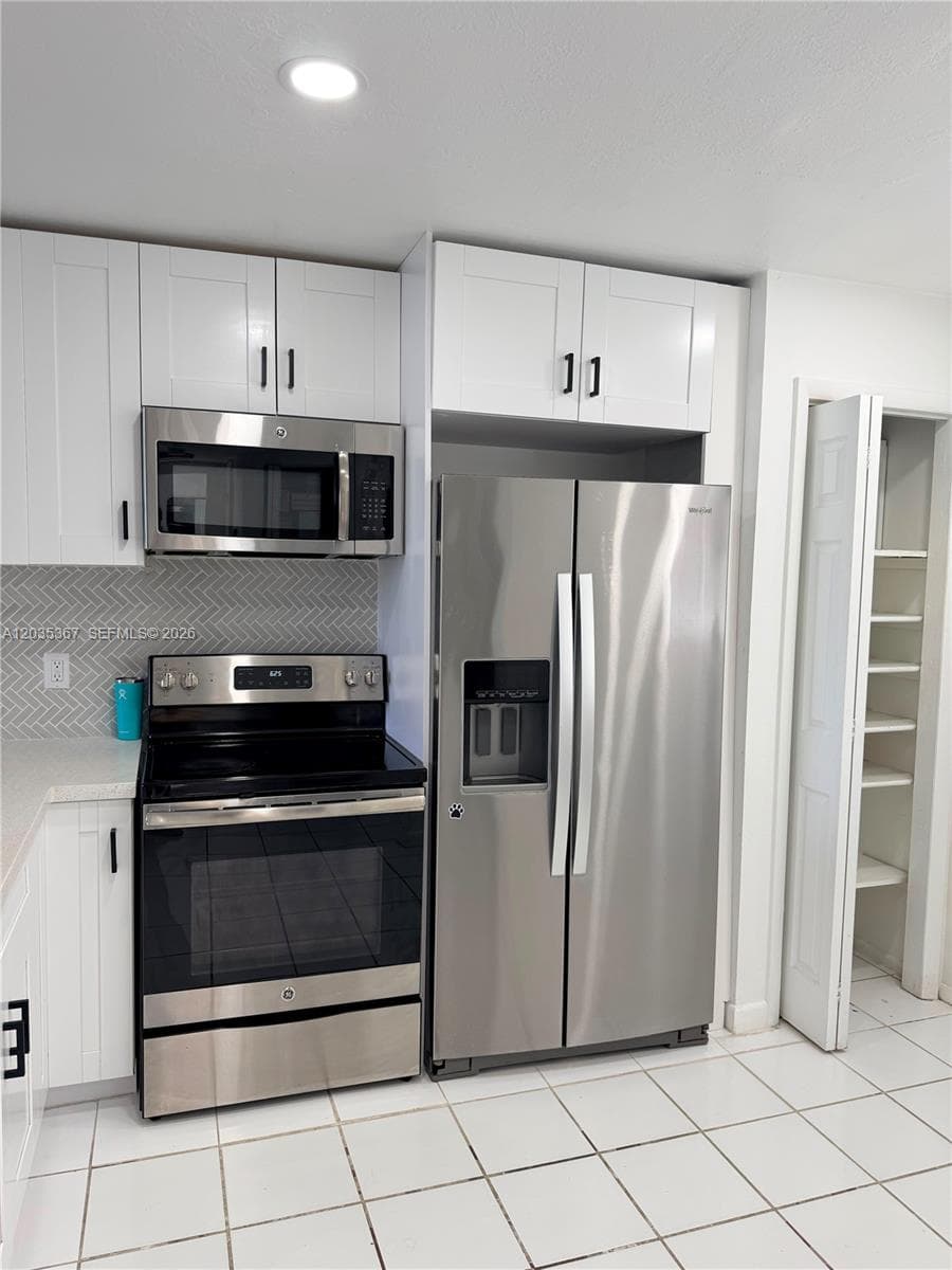 JADE WINDS GROUP - · #607-1 in Miami - Photo 10