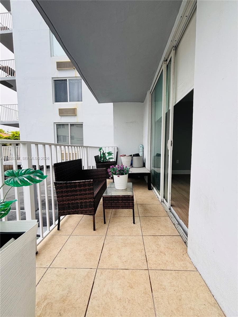 Islander Condominium · #208 in Miami Beach - Photo 16