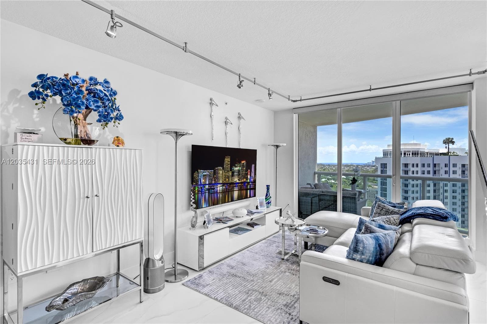 Watergarden · #1904 in Fort Lauderdale - Photo 14