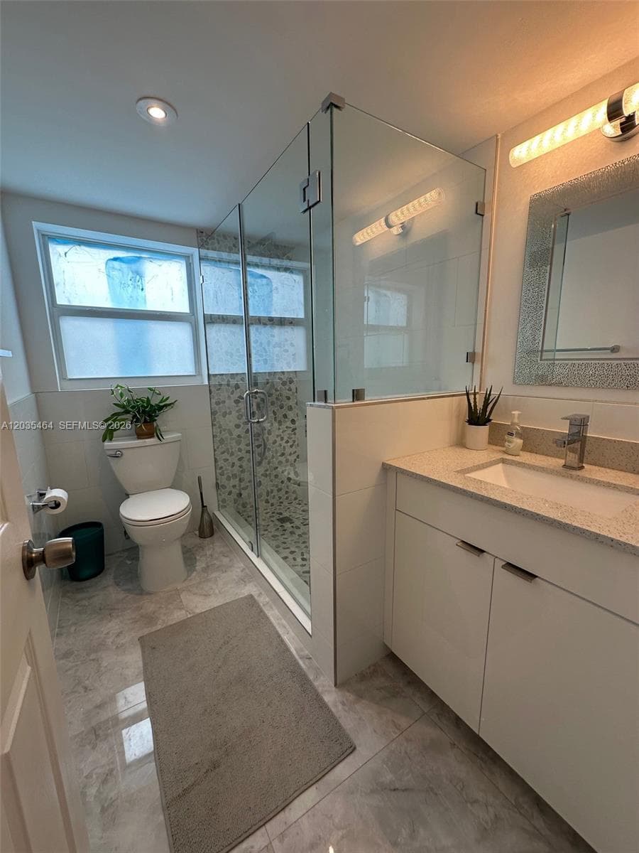 JAMES CENTRAL TOWERS COND · #401 in Miami Beach - Photo 17