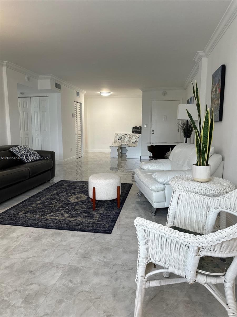 JAMES CENTRAL TOWERS COND · #401 in Miami Beach - Photo 10
