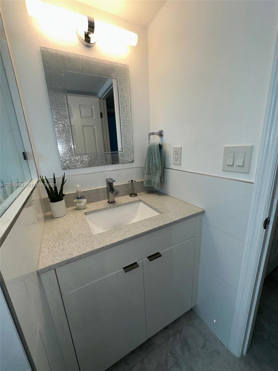JAMES CENTRAL TOWERS COND · #401 in Miami Beach - Photo 18