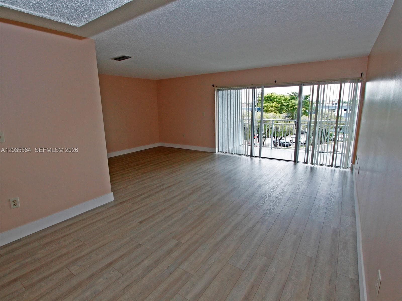 THE BEACH CLUB FONTAINEBL · #B403 in Miami - Photo 6