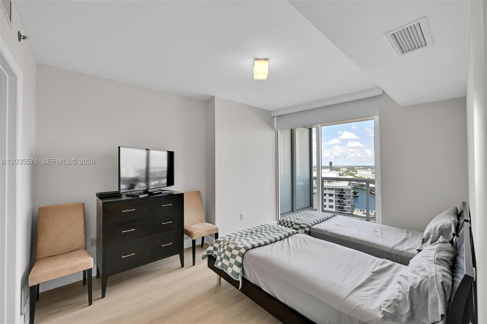 BEACH CLUB CONDO · #1907 in Hallandale Beach - Photo 16