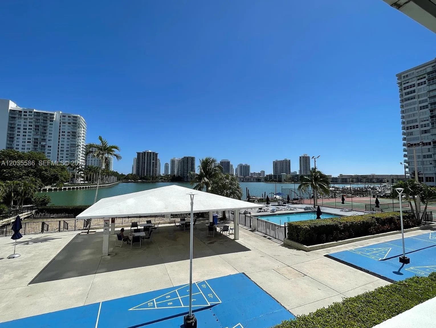 COMMODORE PLAZA CONDO · #1705 in Aventura - Photo 17