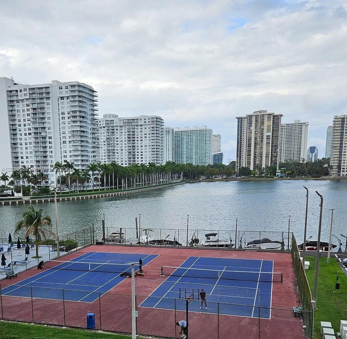 COMMODORE PLAZA CONDO · #1705 in Aventura - Photo 30