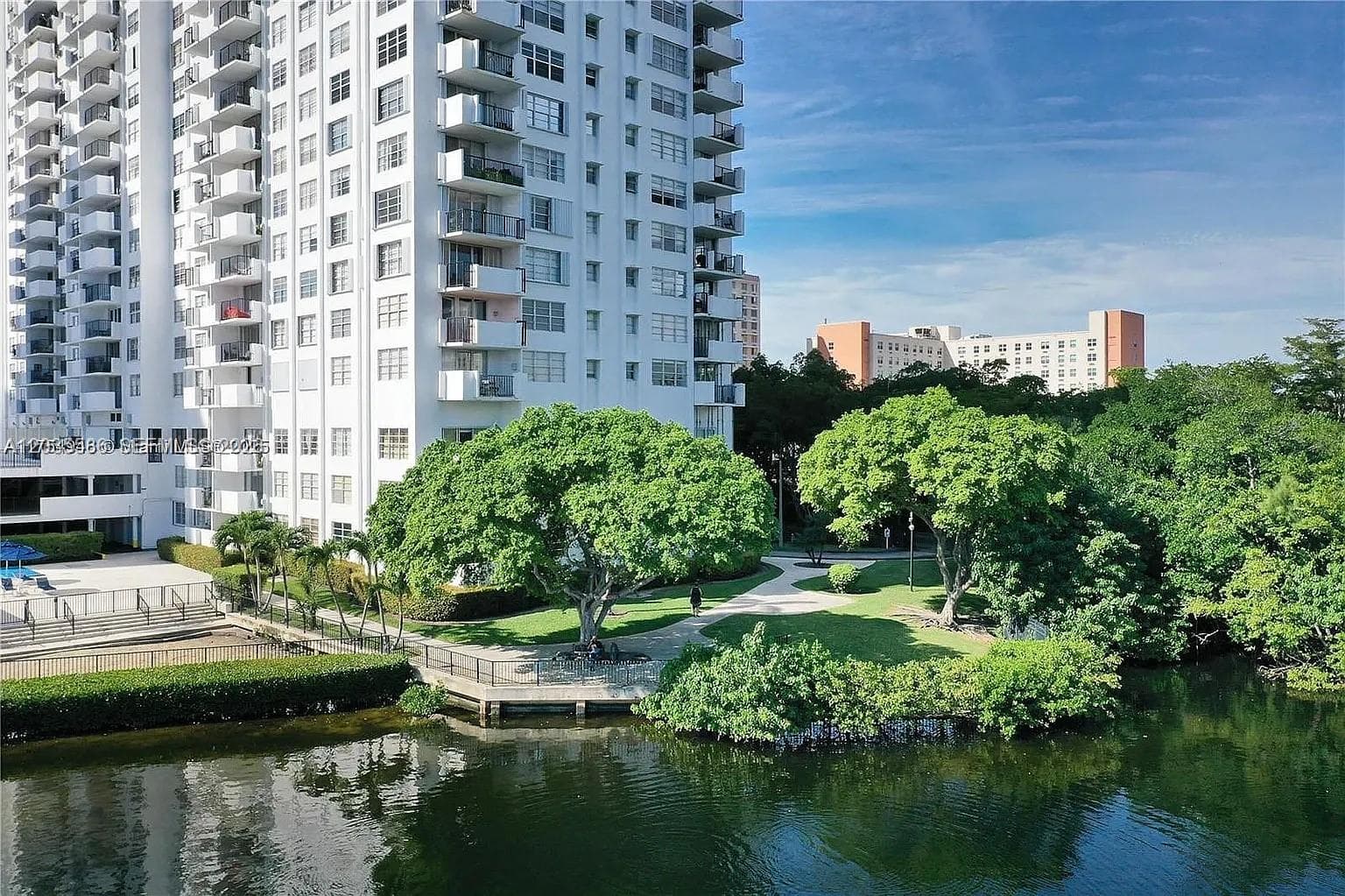 COMMODORE PLAZA CONDO · #1705 in Aventura - Photo 31
