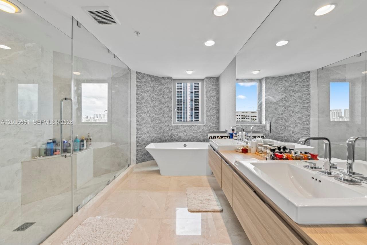 MARINA PALMS RESIDENCES S · #503 in North Miami Beach - Photo 20
