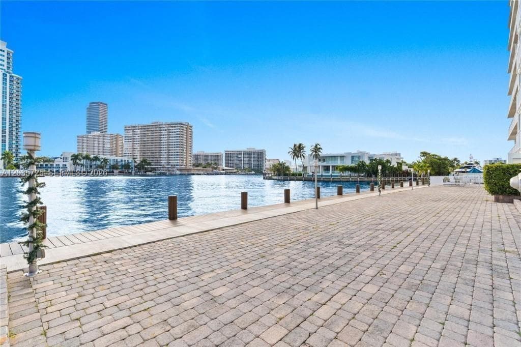 DORSEY ARMS CONDO · #904 in Hallandale Beach - Photo 1
