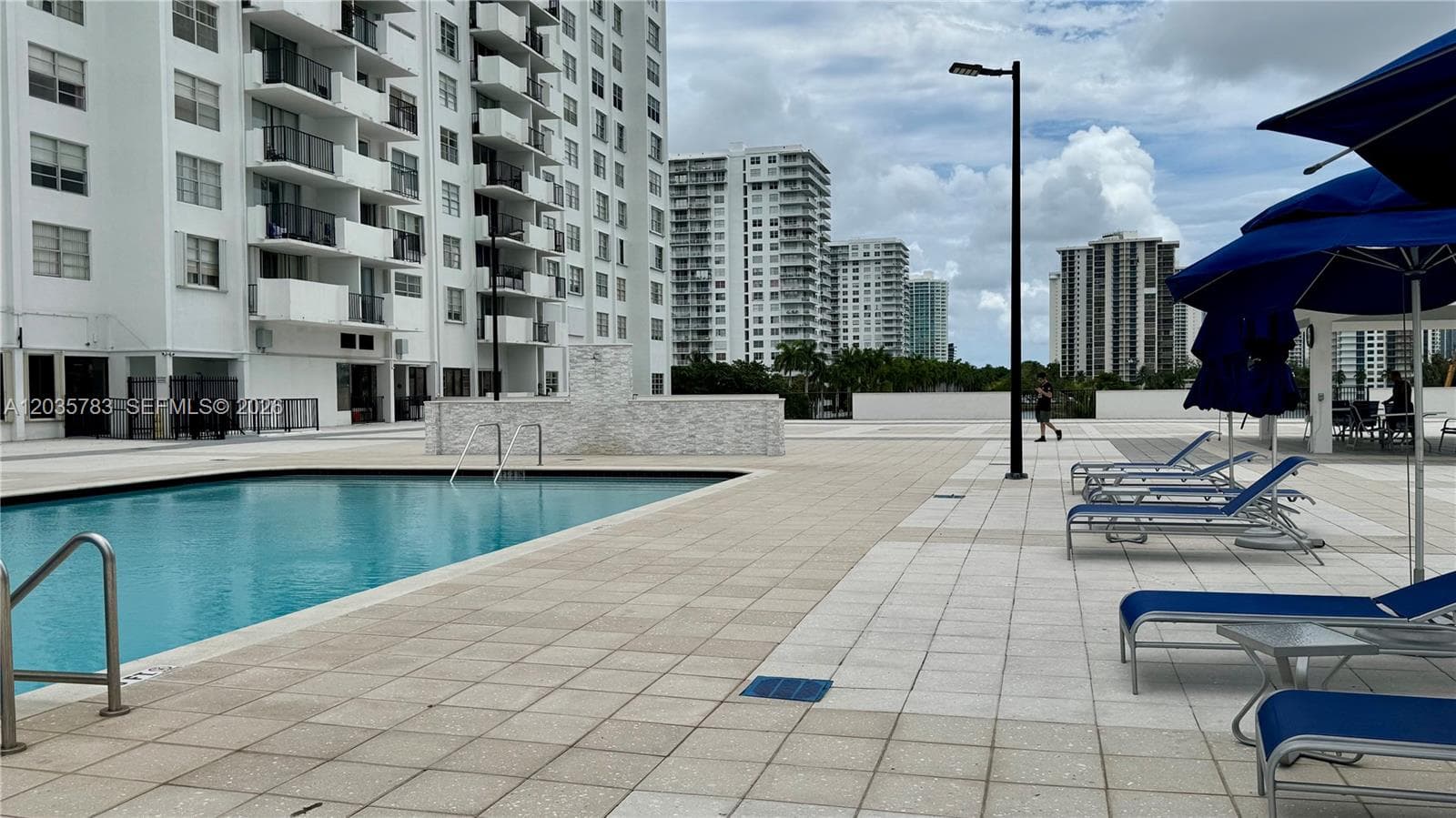 COMMODORE PLAZA · #1607 in Aventura - Photo 46