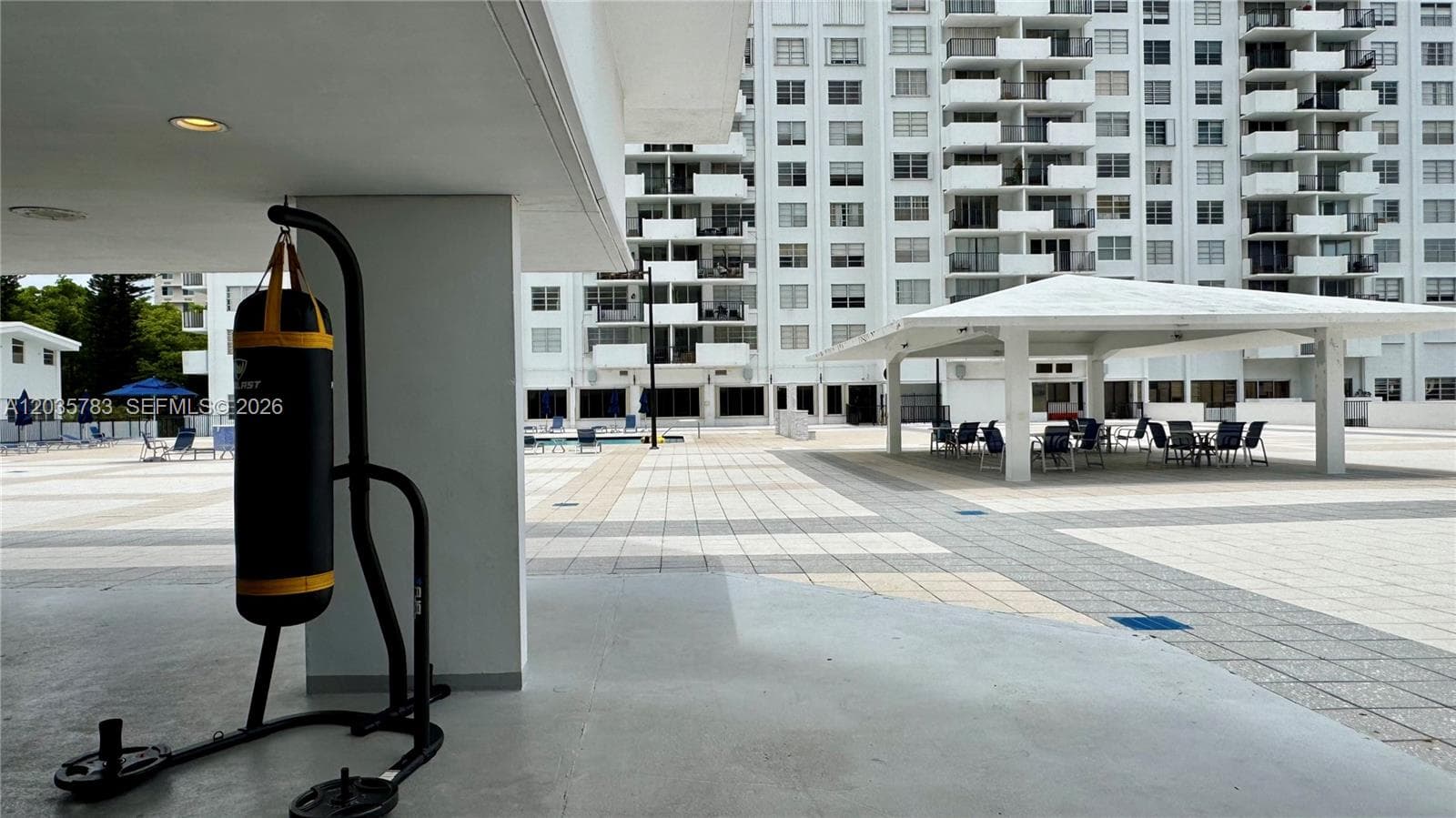 COMMODORE PLAZA · #1607 in Aventura - Photo 26