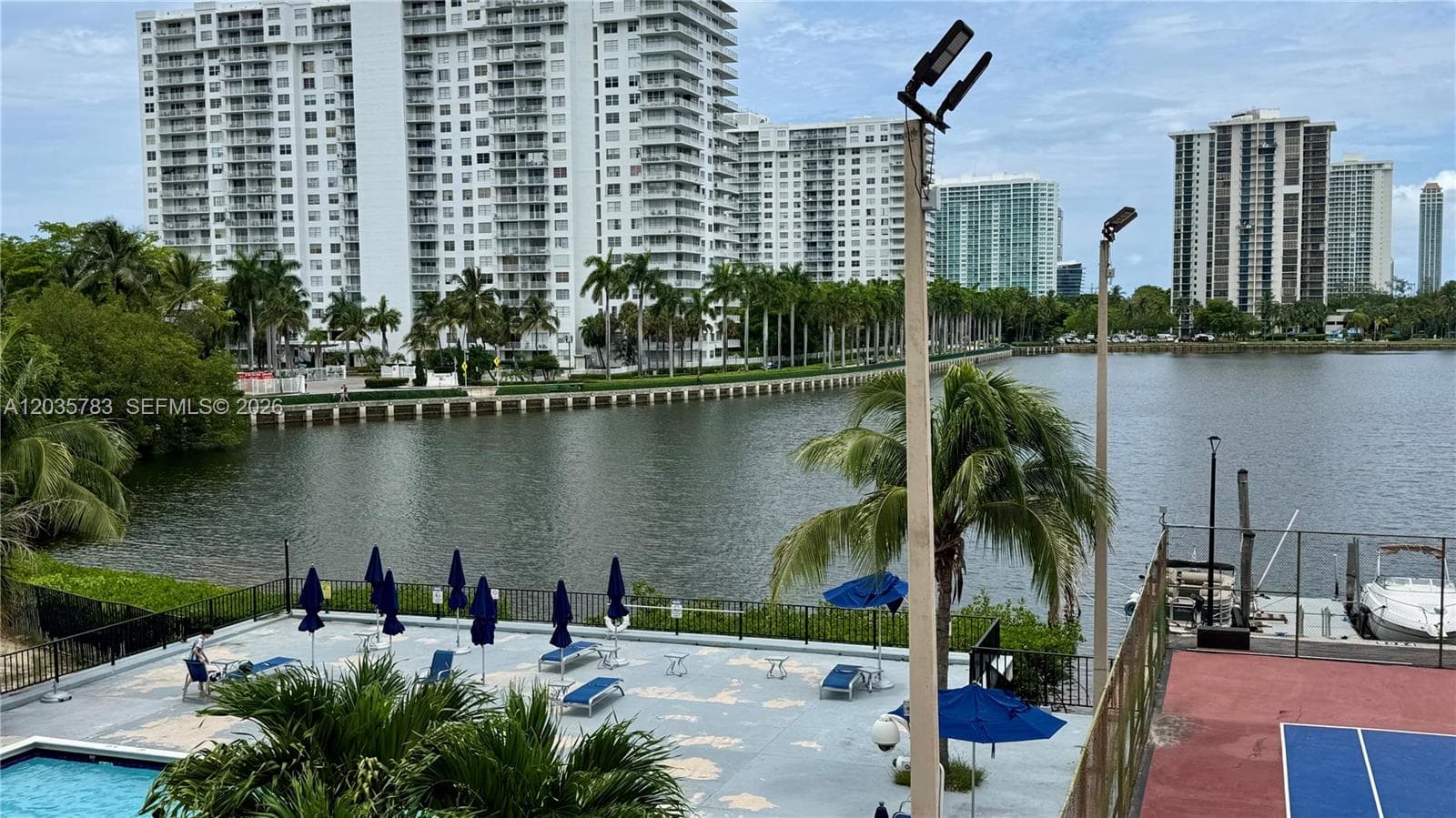 COMMODORE PLAZA · #1607 in Aventura - Photo 33