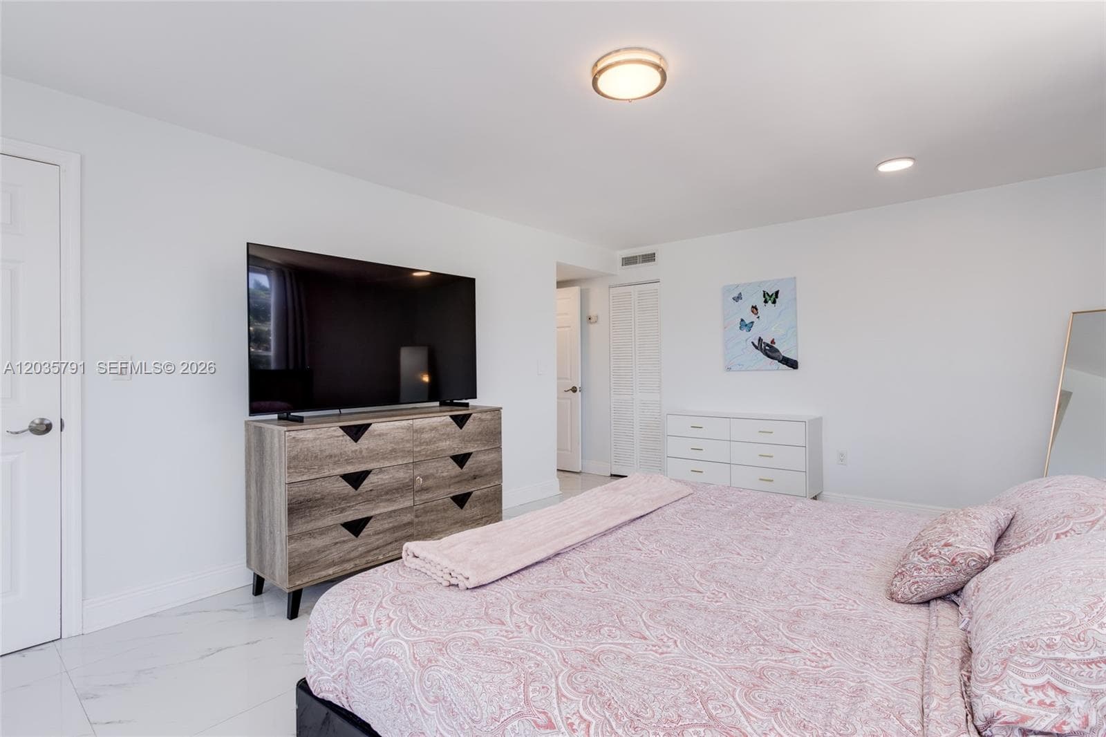 Sunshores · #309 in North Miami Beach - Photo 22