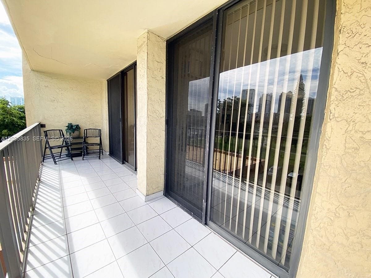 WINSTON TOWERS 700 CONDO · #414 in Sunny Isles Beach - Photo 27