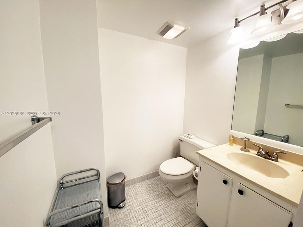 WINSTON TOWERS 700 CONDO · #414 in Sunny Isles Beach - Photo 22