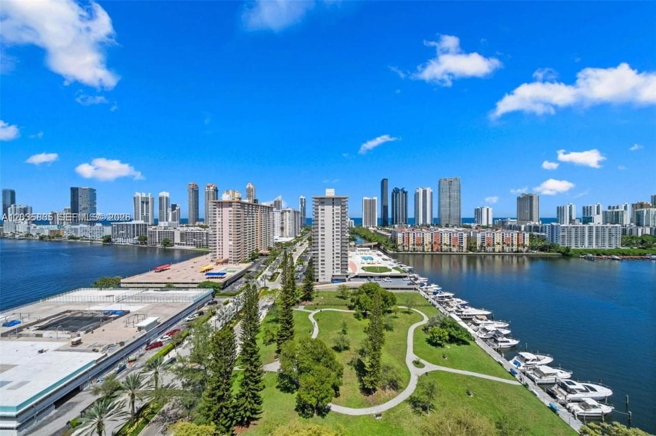 WINSTON TOWERS 700 CONDO · #414 in Sunny Isles Beach - Photo 36