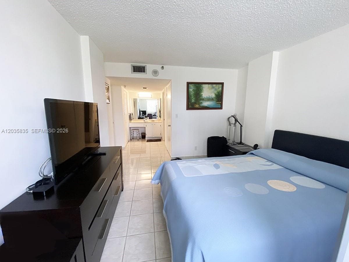 WINSTON TOWERS 700 CONDO · #414 in Sunny Isles Beach - Photo 18