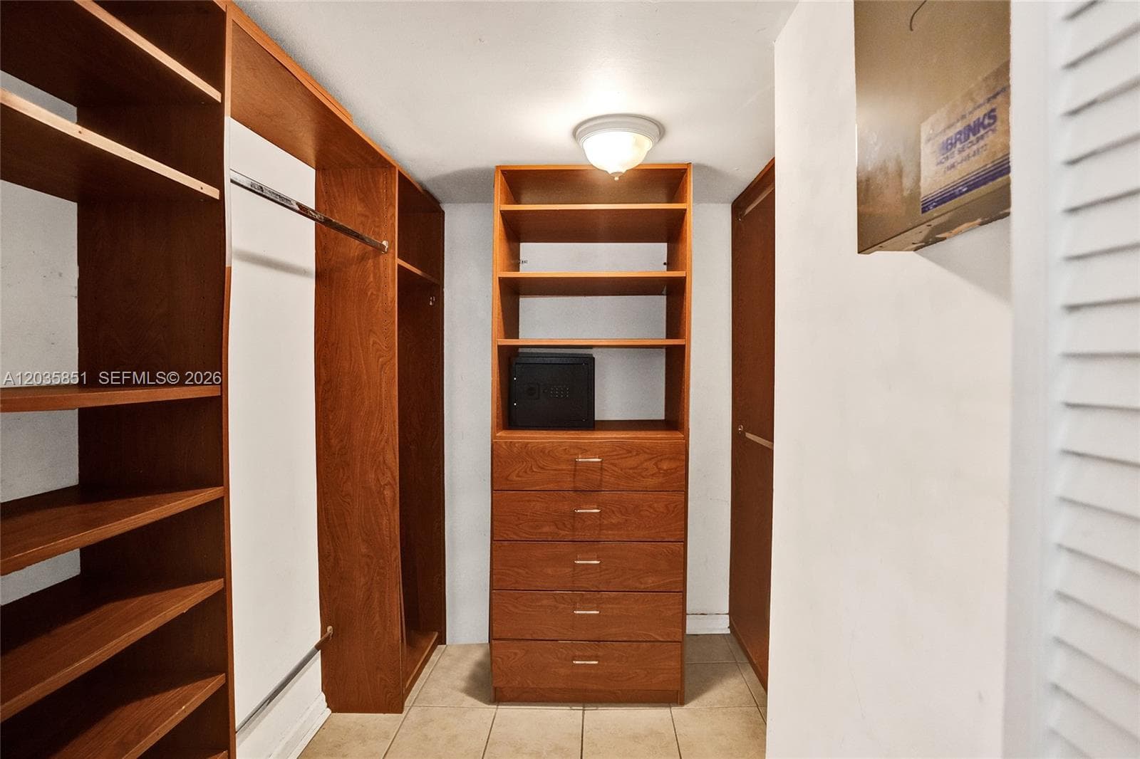 Westgate Residence · #1 in Miami Beach - Photo 18