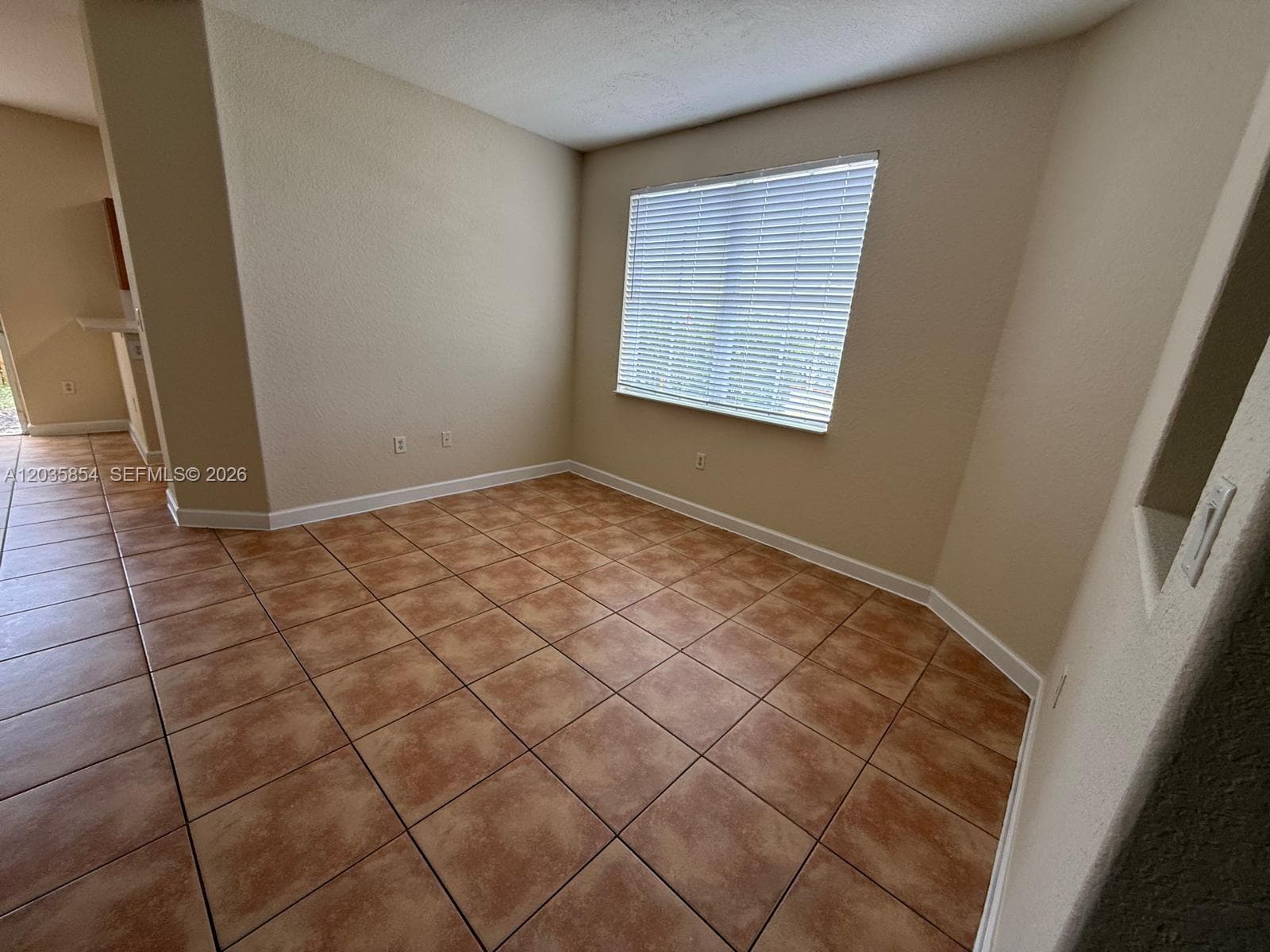 2462 SE 15th Ct photo 5
