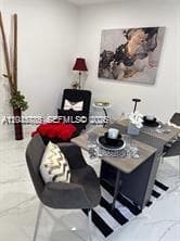 LUCKY STAR ESTATES · #B in Miami - Photo 4