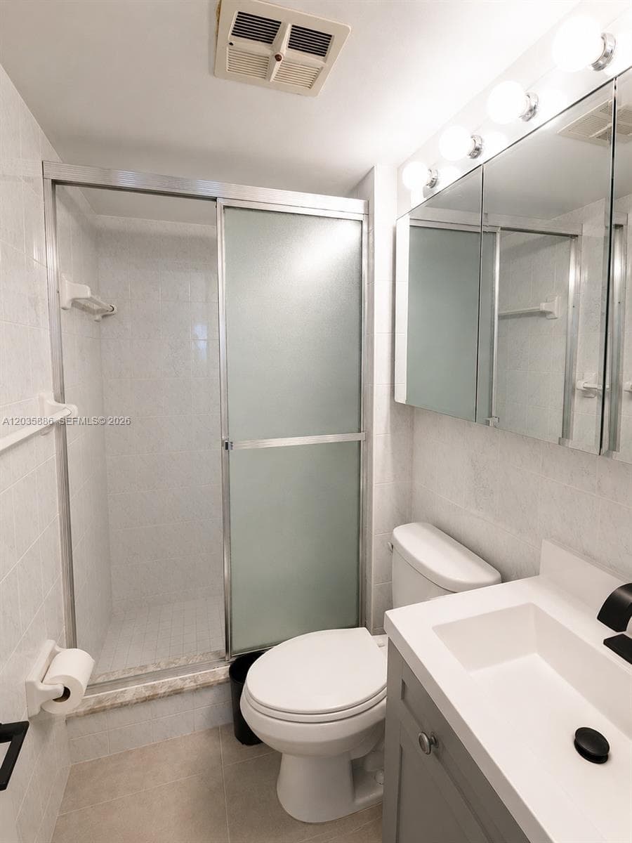 ENVOY NORTH CONDO · #110 in Hallandale Beach - Photo 5