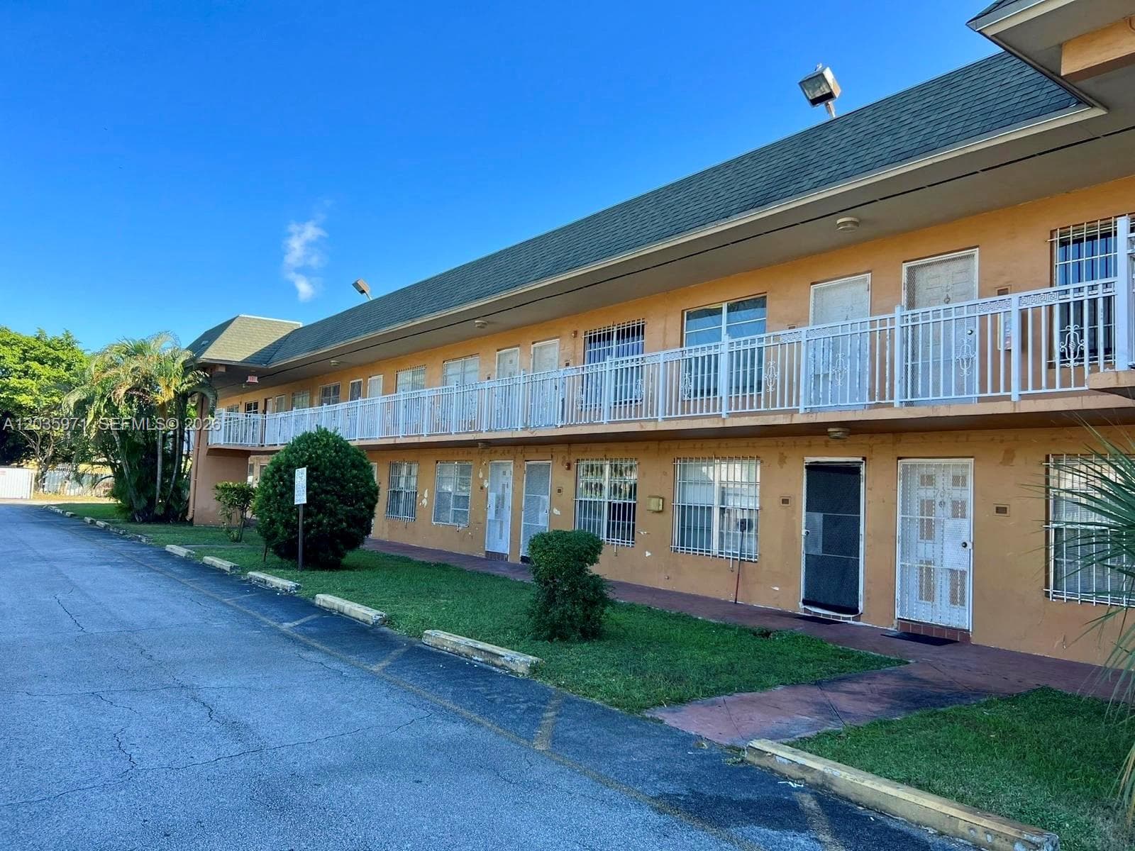 NEW WORLD CONDO APTS III · #C-107 in Miami Gardens - Photo 8