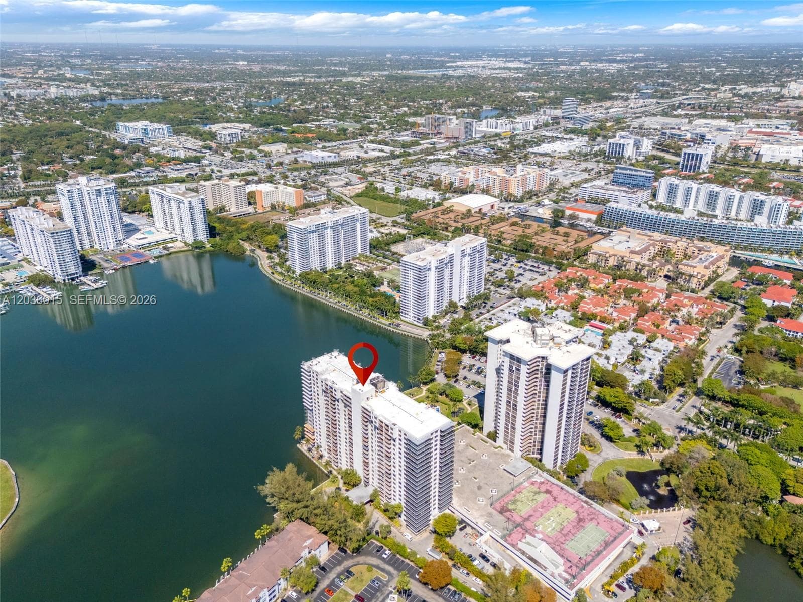 THE CLIPPER AT BISC COVE · #PH205 in Aventura - Photo 31