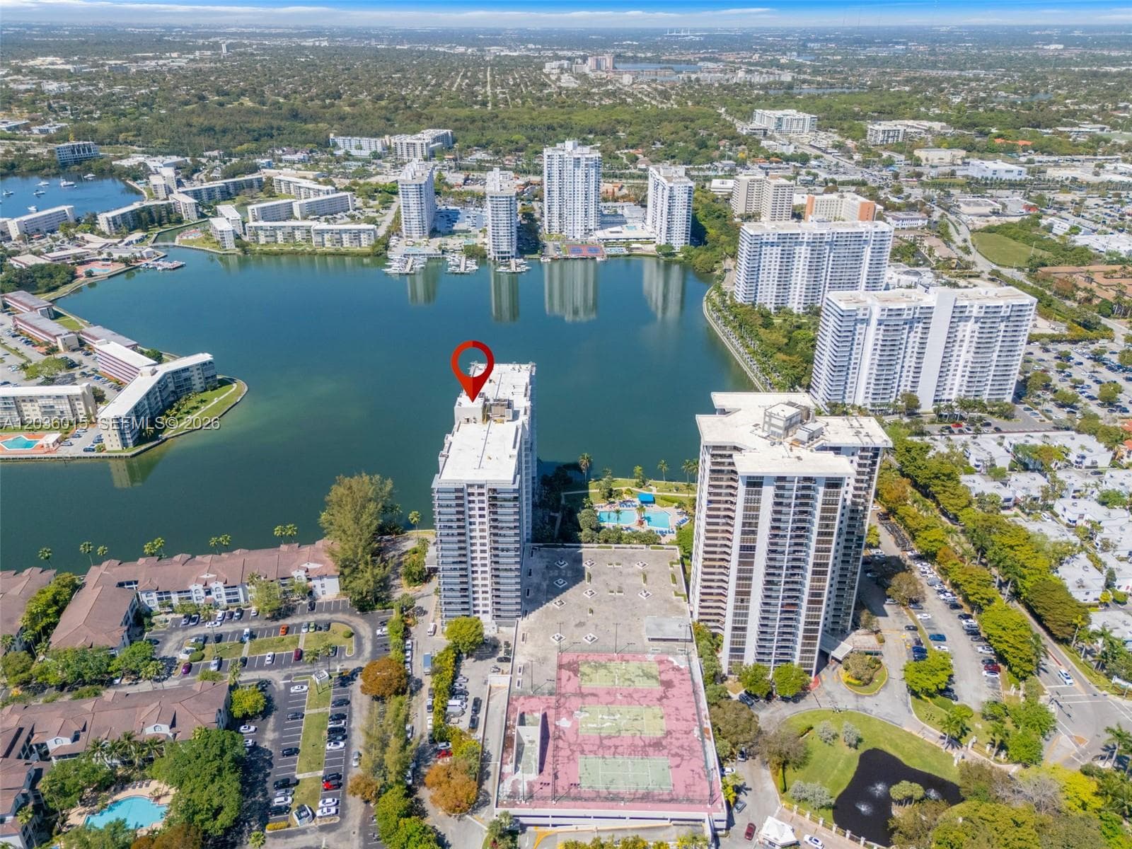 THE CLIPPER AT BISC COVE · #PH205 in Aventura - Photo 29
