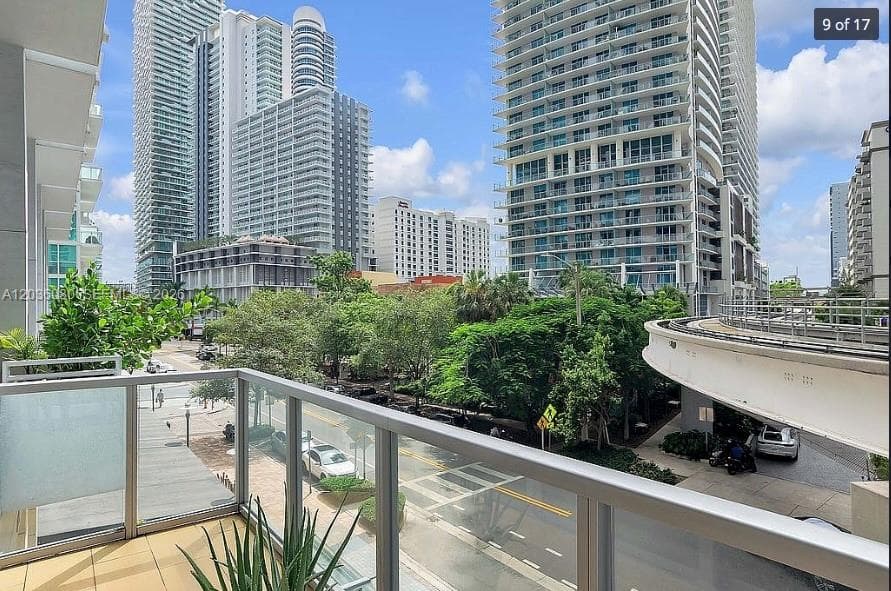 1050 BRICKELL CONDO · #208 in Miami - Photo 9