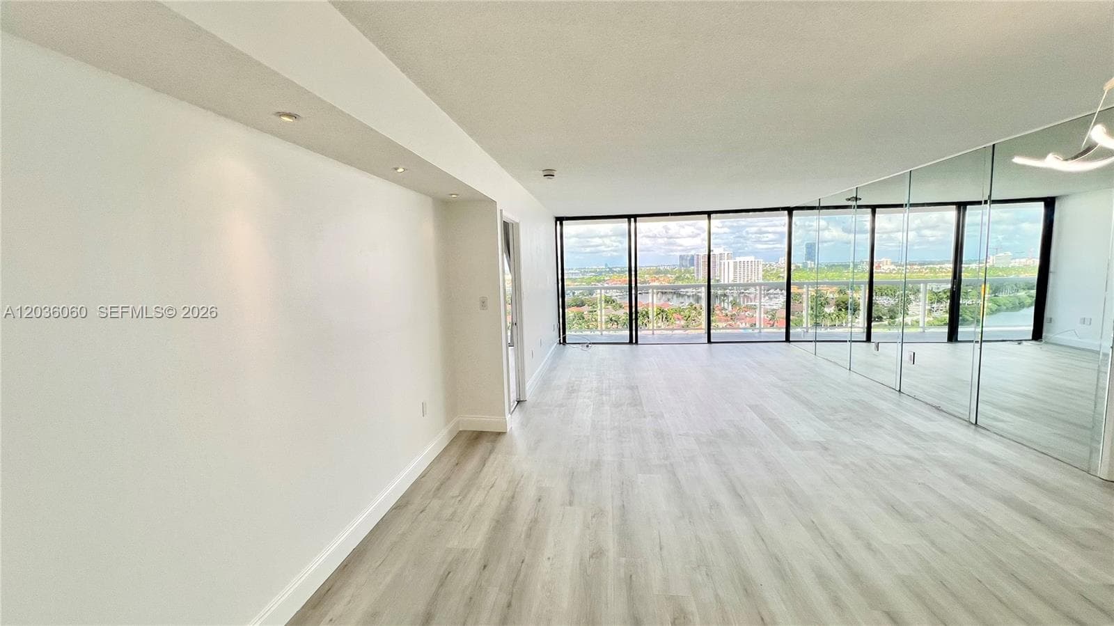 Waterview · #1639 in Aventura - Photo 4