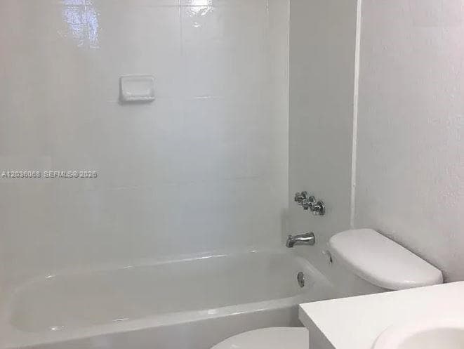 BAYVIEW PALMS CONDO · #506 in North Miami - Photo 5