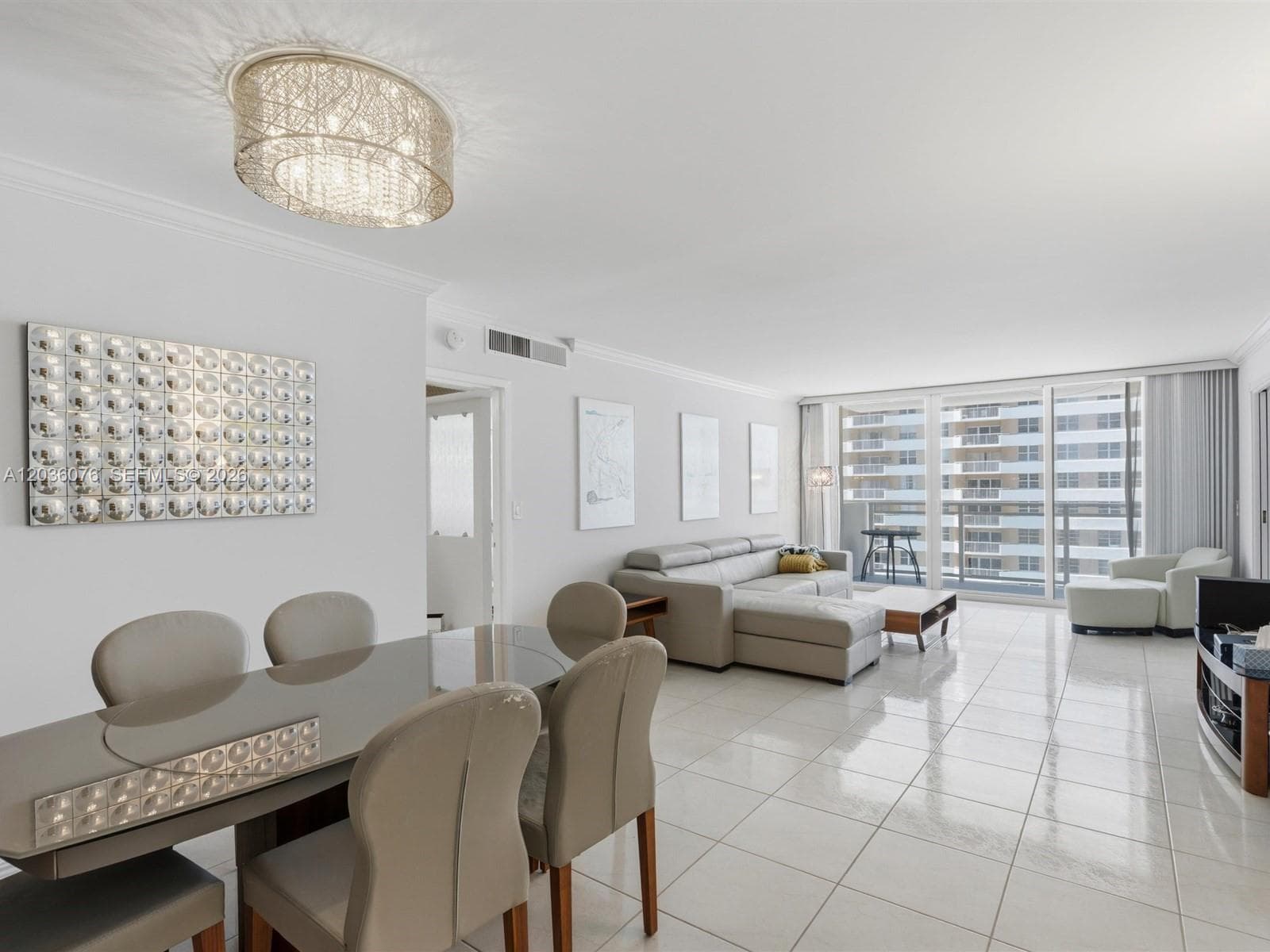 PARKER PLAZA · #1123 in Hallandale Beach - Photo 2