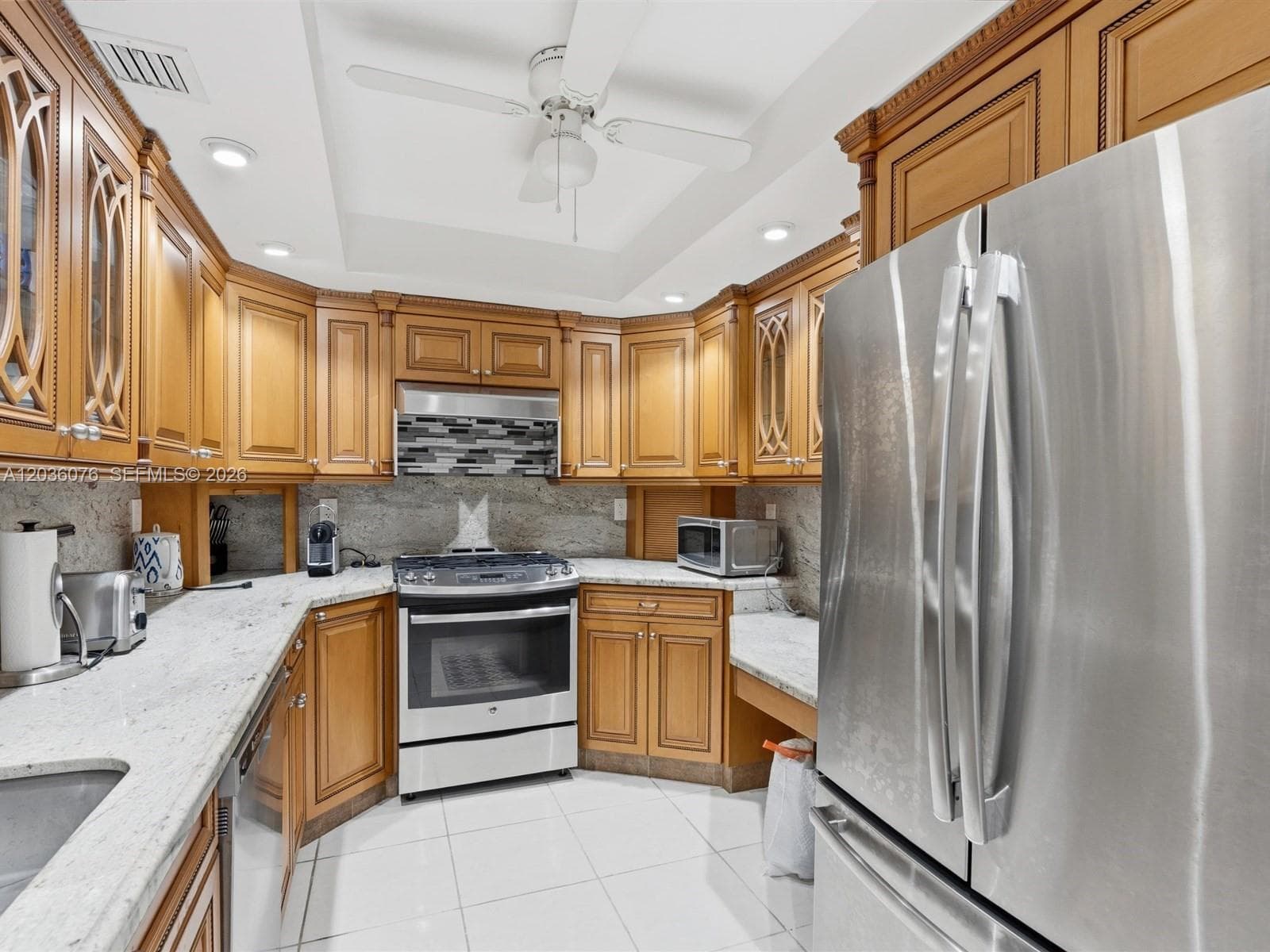 PARKER PLAZA · #1123 in Hallandale Beach - Photo 10